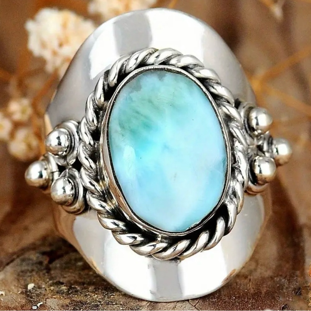 Silver Blue Stone Ring Size 7 - Picture 2 of 4